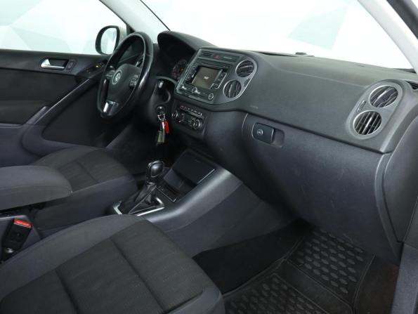 Volkswagen Tiguan I Рестайлинг с пробегом 2011 года, цена 1 039 000 рублей, 206660 км, внедорожник, Автокод Объявления