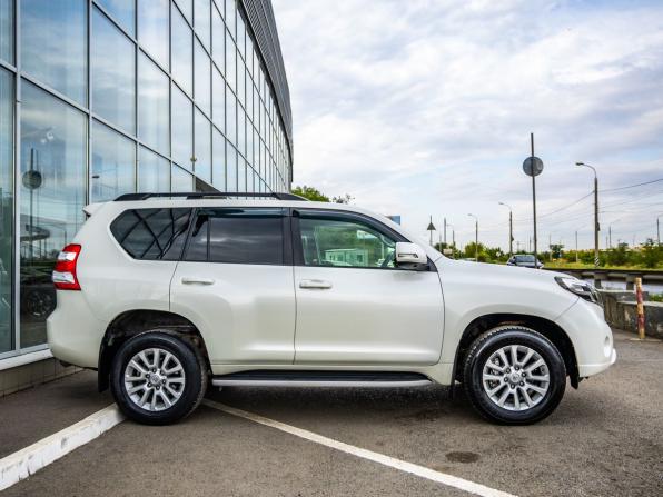 Toyota Land Cruiser Prado 150 Series Рестайлинг 1 с пробегом 2015 года, цена 3 028 000 рублей, 188957 км, внедорожник, Автокод Объявления