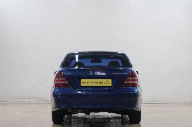 Mercedes-Benz C-Класс II (W203) Рестайлинг с пробегом 2005 года, цена 699 000 рублей, 423000 км, седан, Автокод Объявления