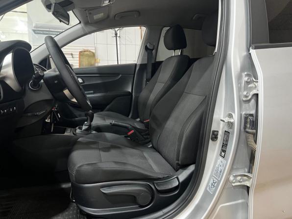 Kia Rio IV Рестайлинг с пробегом 2022 года, цена 1 590 000 рублей, 160964 км, хэтчбек, Автокод Объявления