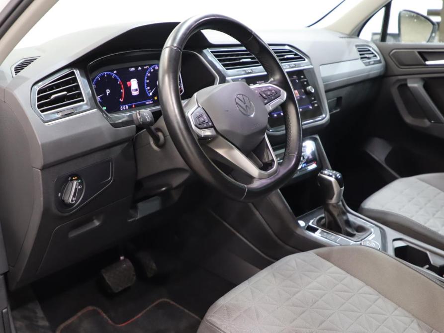 Volkswagen Tiguan II Рестайлинг Санкт-Петербург  - изображение 12