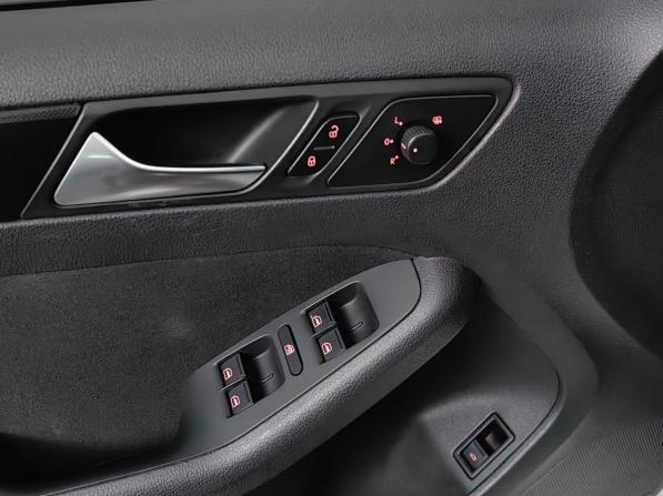 Volkswagen Jetta VI с пробегом 2012 года, цена 919 000 рублей, 146187 км, седан, Автокод Объявления
