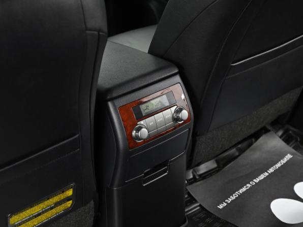 Toyota Highlander II (XU40) Рестайлинг с пробегом 2012 года, цена 1 799 000 рублей, 186000 км, внедорожник, Автокод Объявления