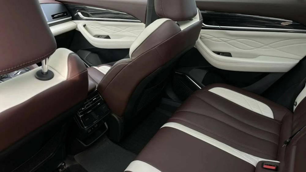 Geely Monjaro I Оренбург  - изображение 17