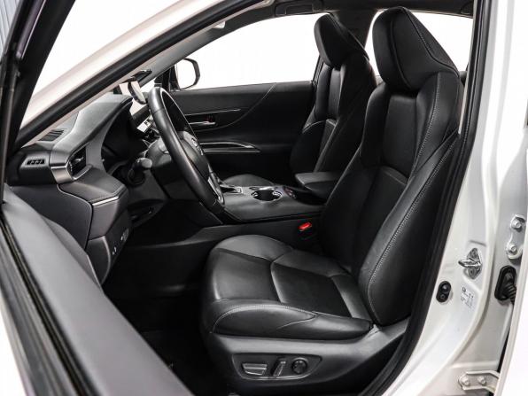Toyota Venza II с пробегом 2023 года, цена 4 349 000 рублей, 34220 км, внедорожник, Автокод Объявления