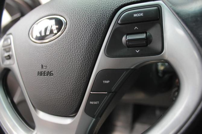 Kia Rio III Рестайлинг с пробегом 2015 года, цена 1 150 000 рублей, 124233 км, седан, Автокод Объявления