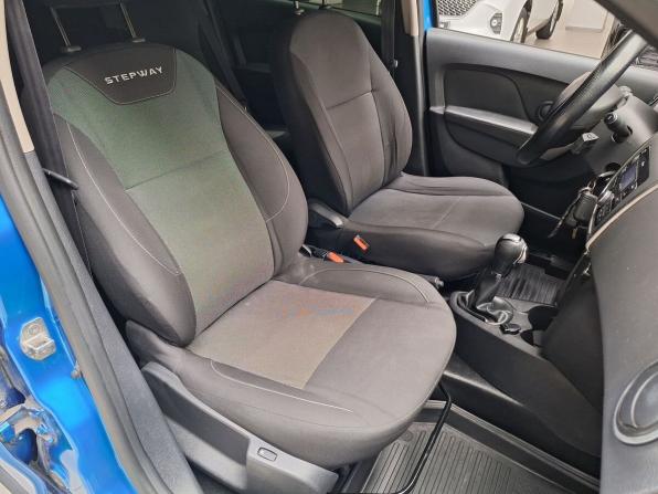 Renault Logan II Рестайлинг с пробегом 2019 года, цена 910 000 рублей, 78300 км, седан, Автокод Объявления