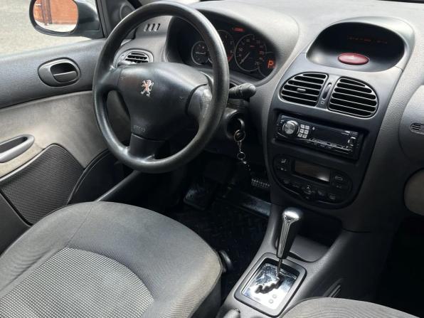 Peugeot 206 с пробегом 2005 года, цена 170 000 рублей, 100500 км, хэтчбек, Автокод Объявления