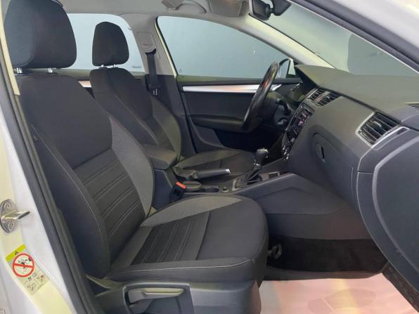 Skoda Octavia III (A7) Рестайлинг с пробегом 2019 года, цена 1 999 000 рублей, 96104 км, универсал, Автокод Объявления