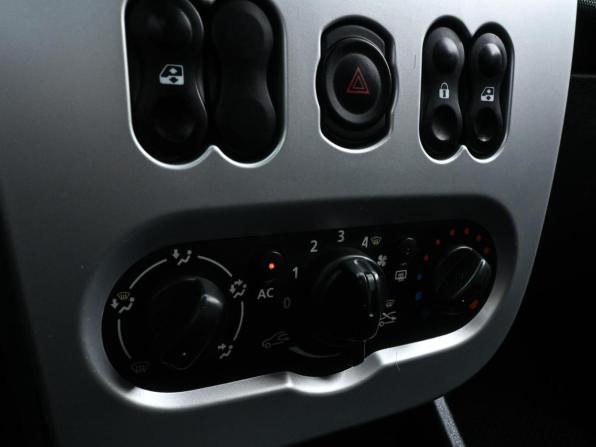 Renault Sandero I с пробегом 2014 года, цена 685 000 рублей, 181525 км, хэтчбек, Автокод Объявления