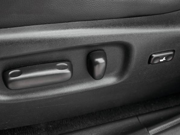 Toyota Highlander II (XU40) Рестайлинг с пробегом 2012 года, цена 2 050 000 рублей, 230295 км, внедорожник, Автокод Объявления