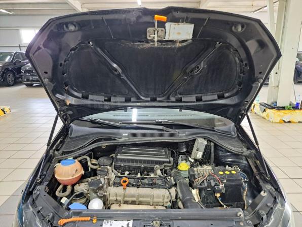 Volkswagen Polo V с пробегом 2013 года, цена 555 000 рублей, 300983 км, седан, Автокод Объявления