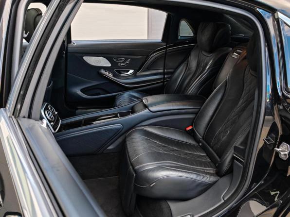 Mercedes-Benz Maybach S-Класс I (X222) Рестайлинг с пробегом 2018 года, цена 4 860 000 рублей, 175440 км, седан, Автокод Объявления