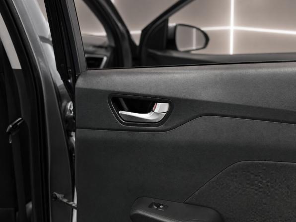 Hyundai Solaris II с пробегом 2017 года, цена 1 245 000 рублей, 85000 км, седан, Автокод Объявления