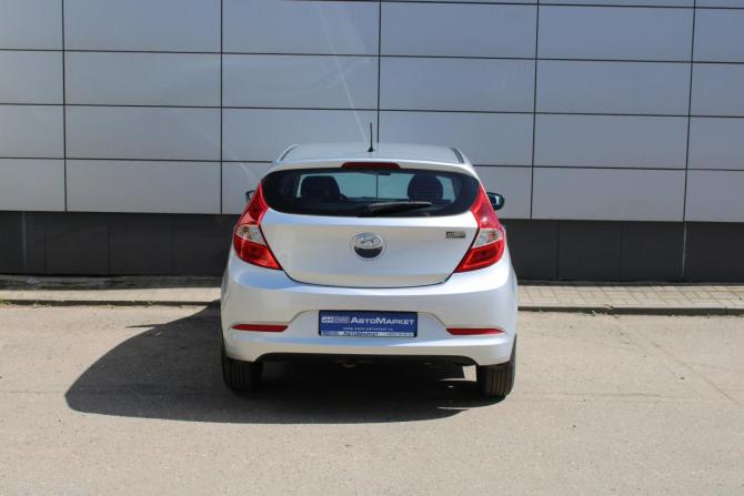 Hyundai Solaris I Рестайлинг с пробегом 2016 года, цена 782 000 рублей, 128659 км, хэтчбек, Автокод Объявления