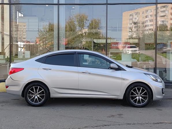Hyundai Solaris I с пробегом 2013 года, цена 670 000 рублей, 134915 км, седан, Автокод Объявления