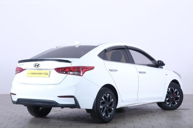Hyundai Solaris II с пробегом 2017 года, цена 1 189 000 рублей, 236000 км, седан, Автокод Объявления