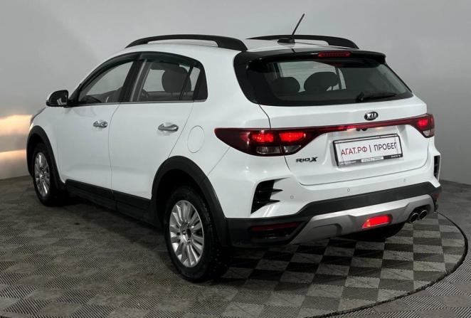 Kia Rio IV Рестайлинг с пробегом 2021 года, цена 1 730 000 рублей, 96000 км, хэтчбек, Автокод Объявления