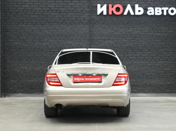 Mercedes-Benz C-Класс III (W204) Рестайлинг с пробегом 2011 года, цена 1 350 000 рублей, 208477 км, седан, Автокод Объявления