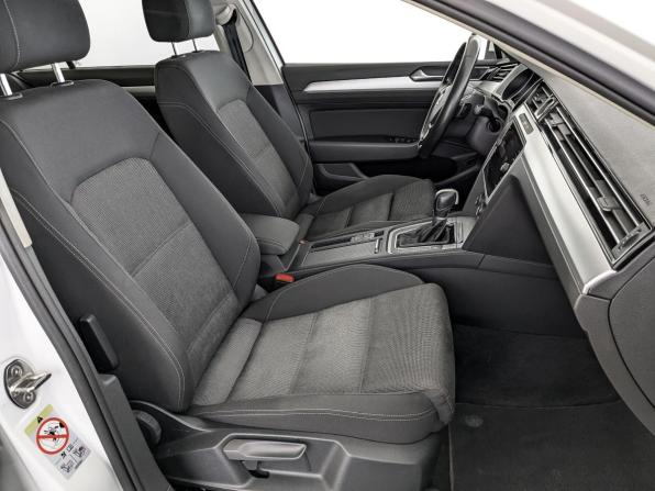 Volkswagen Passat B8 с пробегом 2018 года, цена 1 595 000 рублей, 248900 км, седан, Автокод Объявления