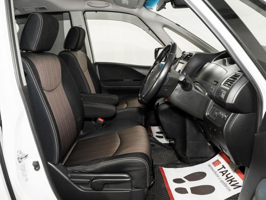 Nissan Serena IV (C26) Иркутск  - изображение 5