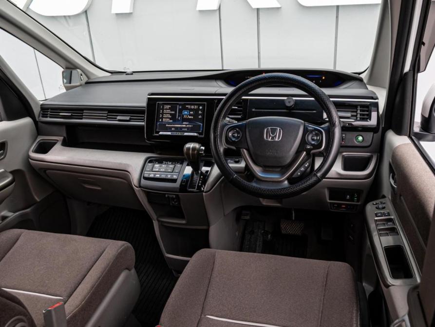 Honda Stepwgn V Краснодар  - изображение 6
