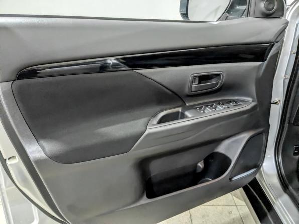 Mitsubishi Outlander III Рестайлинг 3 с пробегом 2020 года, цена 2 315 000 рублей, 46412 км, внедорожник, Автокод Объявления