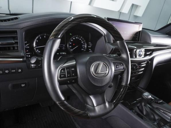 Lexus LX III Рестайлинг 2 с пробегом 2018 года, цена 8 400 000 рублей, 157363 км, внедорожник, Автокод Объявления