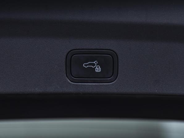 Li Auto (Lixiang) L6 I с пробегом 2024 года, цена 6 105 000 рублей, 30000 км, внедорожник, Автокод Объявления