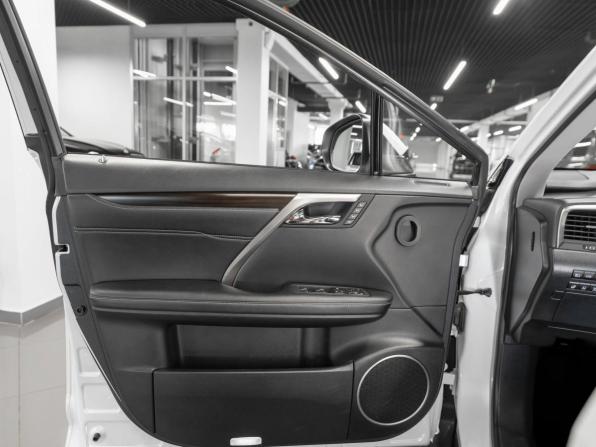 Lexus RX IV Рестайлинг с пробегом 2021 года, цена 4 810 000 рублей, 82460 км, внедорожник, Автокод Объявления