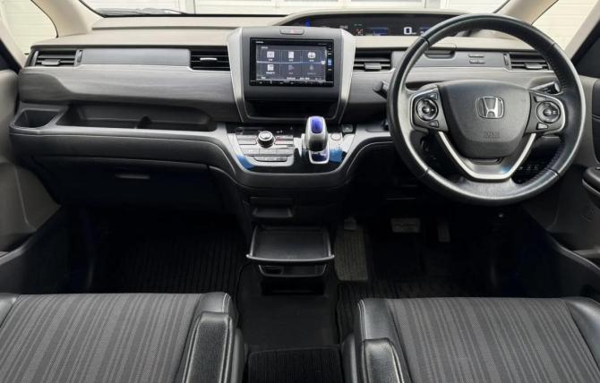 Honda Freed II с пробегом 2019 года, цена 1 688 000 рублей, 82348 км, компактвэн, Автокод Объявления