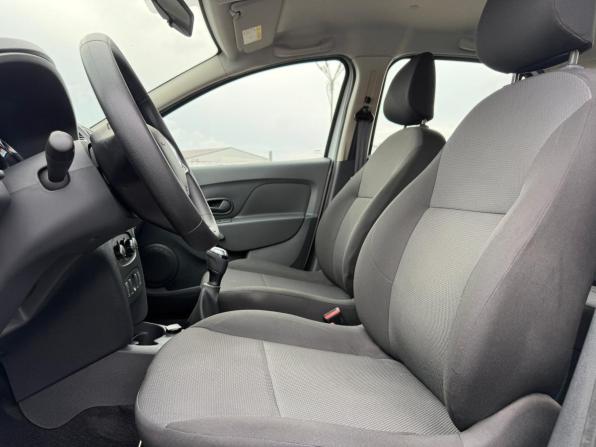 Renault Logan II Рестайлинг с пробегом 2021 года, цена 1 100 000 рублей, 30666 км, седан, Автокод Объявления