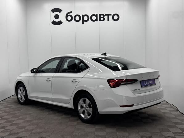 Skoda Octavia IV (A8) с пробегом 2021 года, цена 2 210 000 рублей, 89820 км, лифтбек, Автокод Объявления