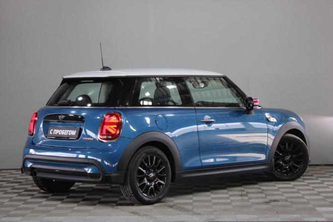 Mini Hatch III (F55/F56) Рестайлинг 2 с пробегом 2021 года, цена 2 249 000 рублей, 57265 км, хэтчбек, Автокод Объявления