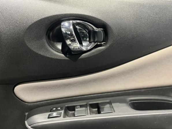 Nissan Note II Рестайлинг с пробегом 2018 года, цена 960 000 рублей, 140000 км, хэтчбек, Автокод Объявления