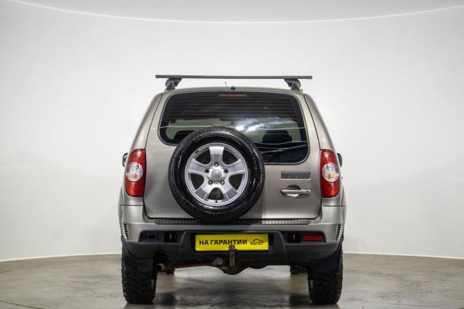 Chevrolet Niva I Рестайлинг с пробегом 2012 года, цена 559 000 рублей, 161500 км, внедорожник, Автокод Объявления