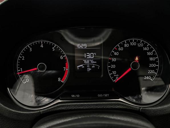 Volkswagen Polo V Рестайлинг с пробегом 2017 года, цена 1 050 000 рублей, 76874 км, седан, Автокод Объявления