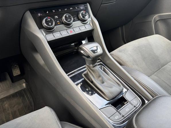 Skoda Karoq I с пробегом 2021 года, цена 2 595 000 рублей, 81000 км, внедорожник, Автокод Объявления