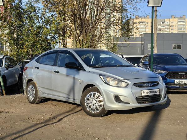 Hyundai Solaris I с пробегом 2013 года, цена 529 000 рублей, 382000 км, седан, Автокод Объявления