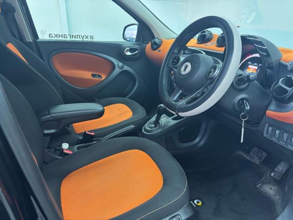 Smart Forfour II с пробегом 2017 года, цена 939 000 рублей, 86644 км, хэтчбек, Автокод Объявления