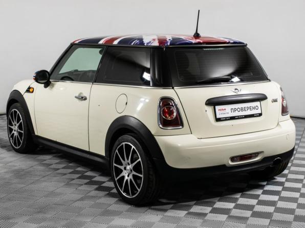 Mini Hatch II (R56) Рестайлинг с пробегом 2011 года, цена 610 000 рублей, 244753 км, хэтчбек, Автокод Объявления