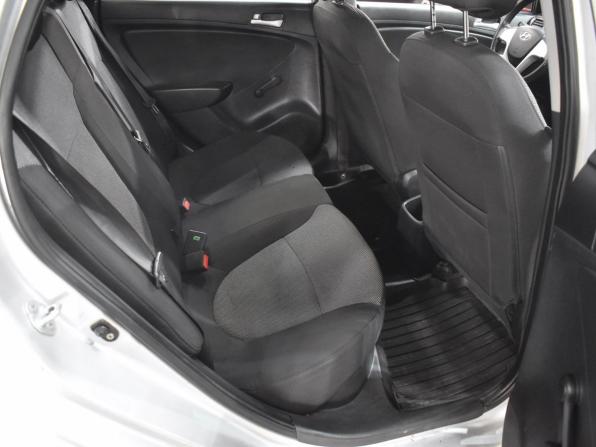 Hyundai Solaris I с пробегом 2011 года, цена 640 000 рублей, 91892 км, седан, Автокод Объявления