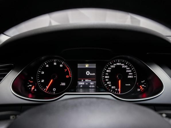 Audi A4 IV (B8) Рестайлинг с пробегом 2013 года, цена 1 225 000 рублей, 220000 км, седан, Автокод Объявления