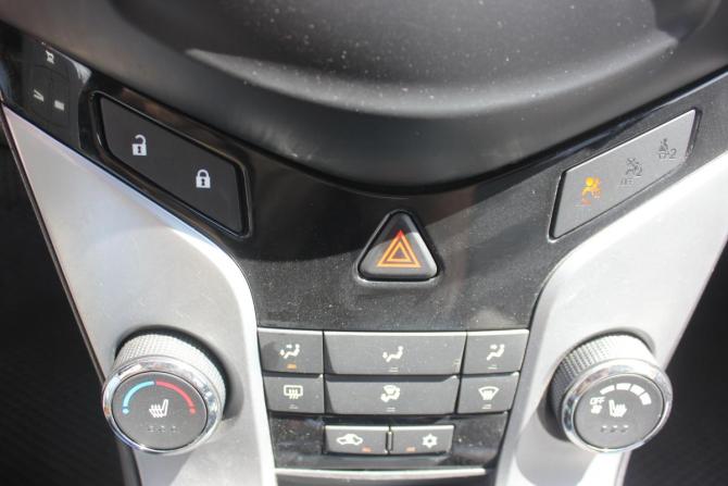 Chevrolet Cruze I с пробегом 2012 года, цена 697 000 рублей, 182355 км, седан, Автокод Объявления