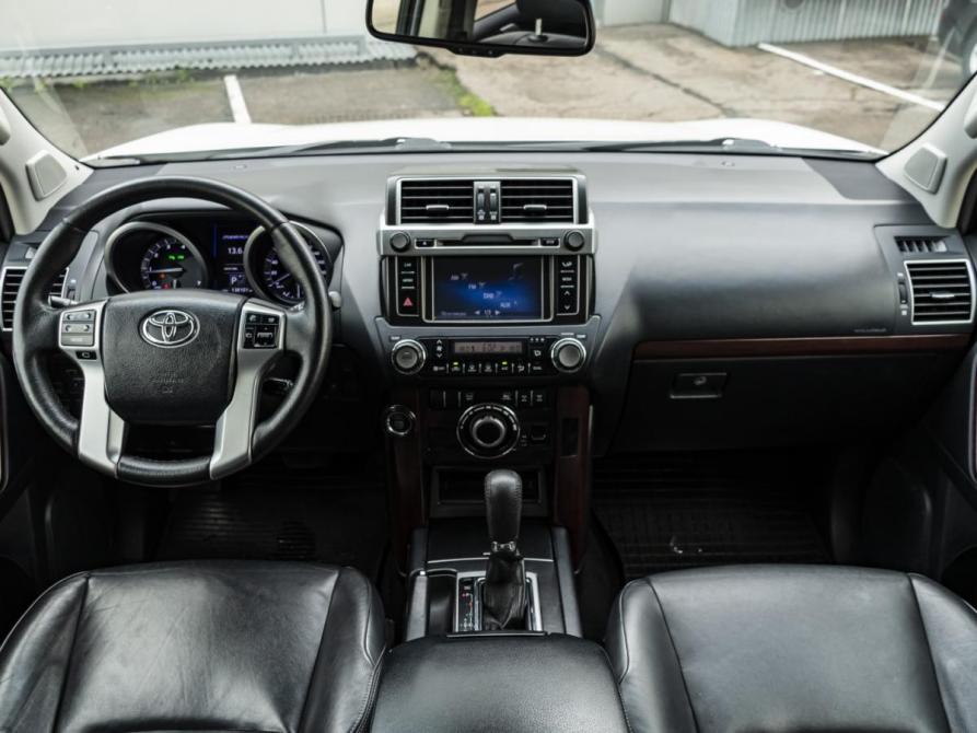 Toyota Land Cruiser Prado 150 Series Рестайлинг 1 Москва  - изображение 13