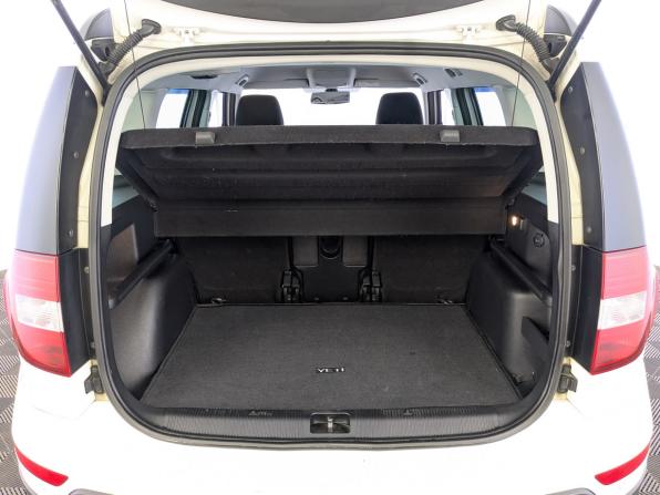 Skoda Yeti I Рестайлинг с пробегом 2015 года, цена 1 299 000 рублей, 112874 км, внедорожник, Автокод Объявления