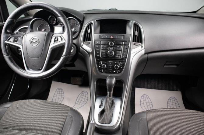 Opel Astra J с пробегом 2012 года, цена 579 000 рублей, 281000 км, хэтчбек, Автокод Объявления