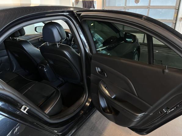 Chevrolet Malibu VIII с пробегом 2012 года, цена 1 230 000 рублей, 124312 км, седан, Автокод Объявления