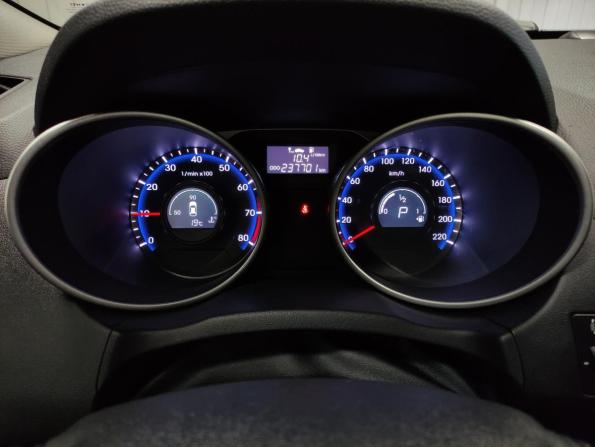 Hyundai ix35 I Рестайлинг с пробегом 2014 года, цена 1 320 000 рублей, 237700 км, внедорожник, Автокод Объявления