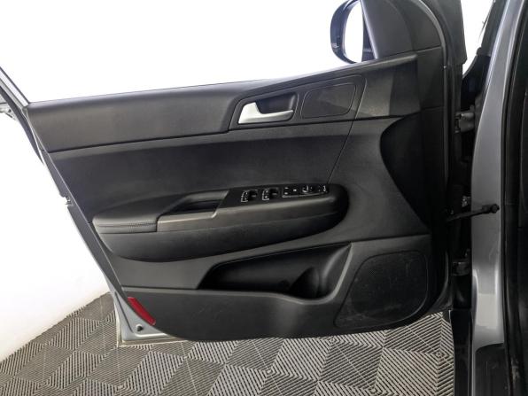 Kia Sportage IV Рестайлинг с пробегом 2019 года, цена 2 185 000 рублей, 94195 км, внедорожник, Автокод Объявления